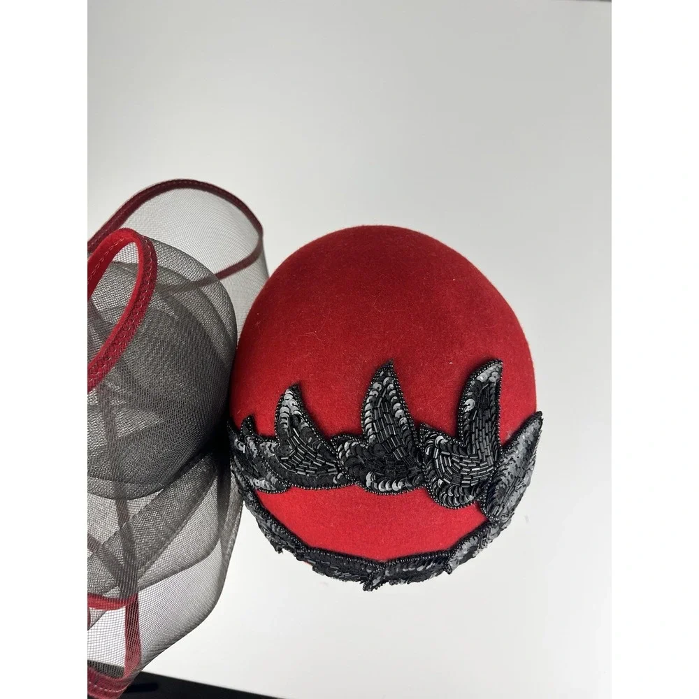 VINTAGE Red Black Fascinator Cocktail Hat Sequin Beaded Leaves Church Hat Wool